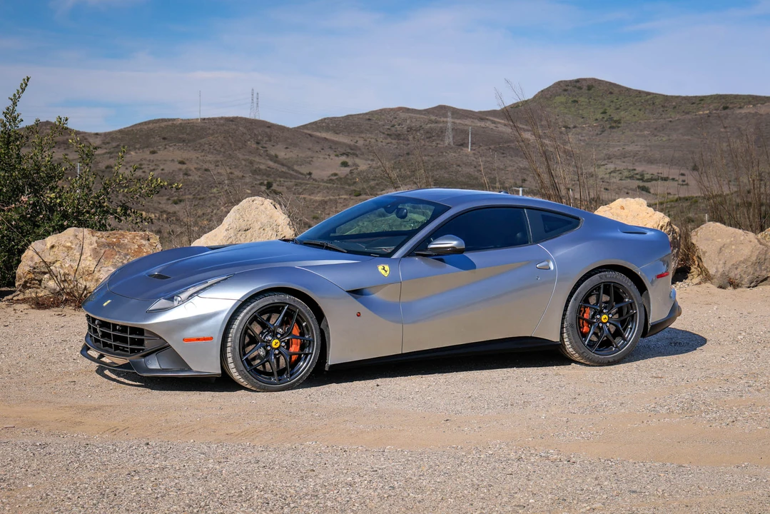 2016 Ferrari F12berlinetta - Image 2 of 31