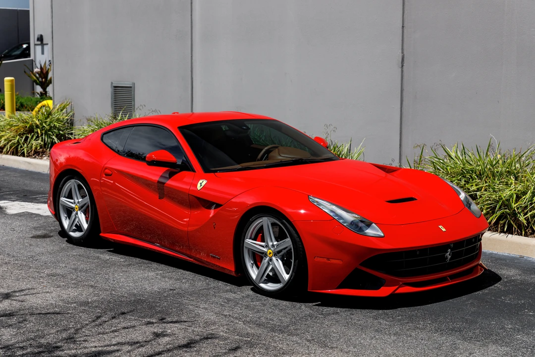2016 Ferrari F12berlinetta - Image 7 of 31