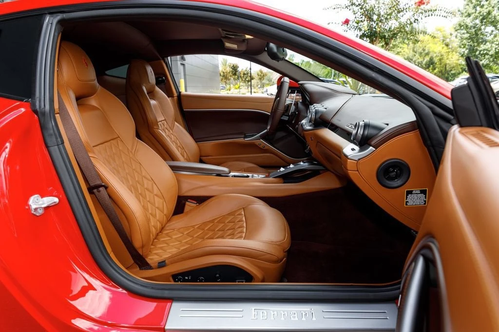 2016 Ferrari F12berlinetta - Image 14 of 31