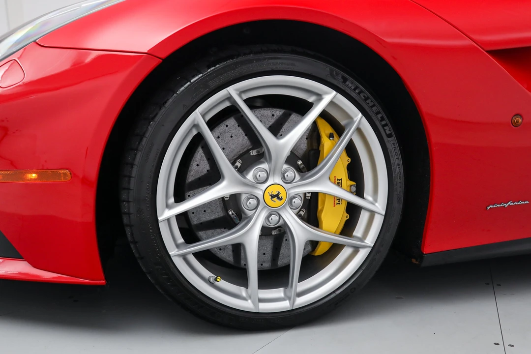 2016 Ferrari F12berlinetta - Image 14 of 31