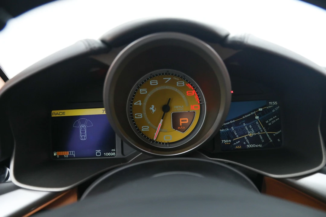 2016 Ferrari F12berlinetta - Image 29 of 31