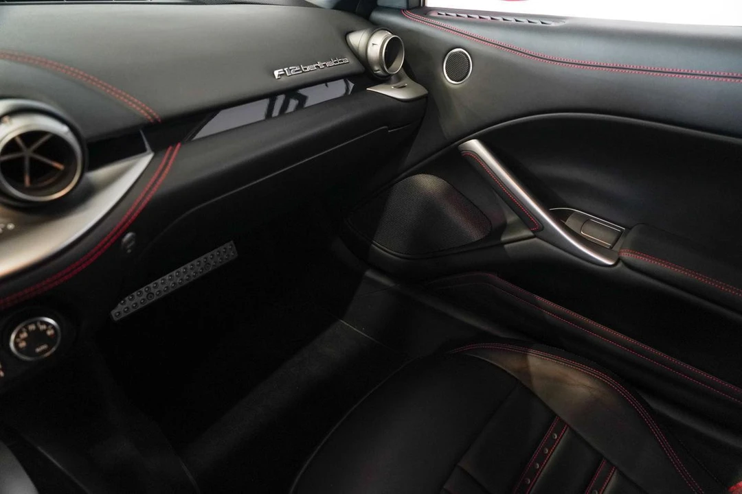 2016 Ferrari F12berlinetta - Image 13 of 21