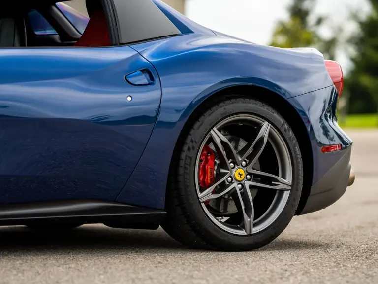 2016 Ferrari F12berlinetta - Image 14 of 31