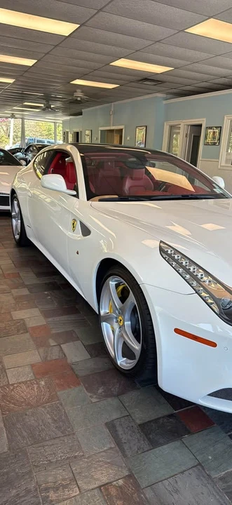 2016 Ferrari FF - Image 9 of 15