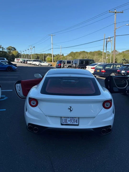 2016 Ferrari FF - Image 5 of 14