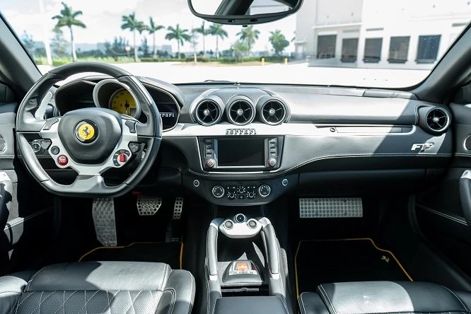 2016 Ferrari FF - Image 5 of 10