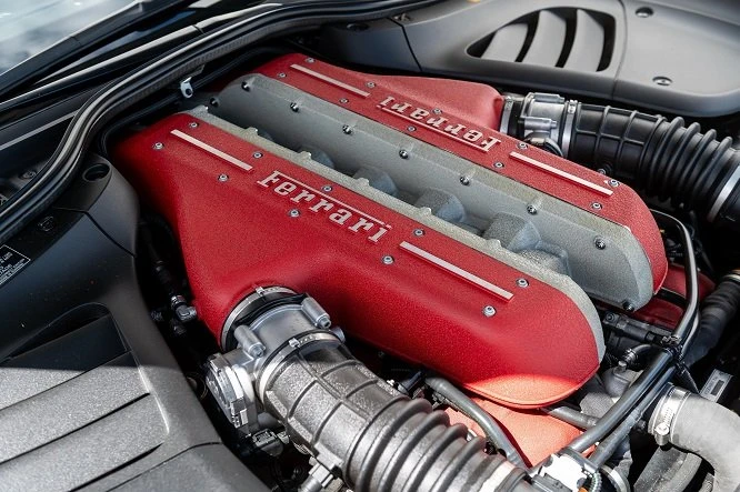 2016 Ferrari FF - Image 9 of 10