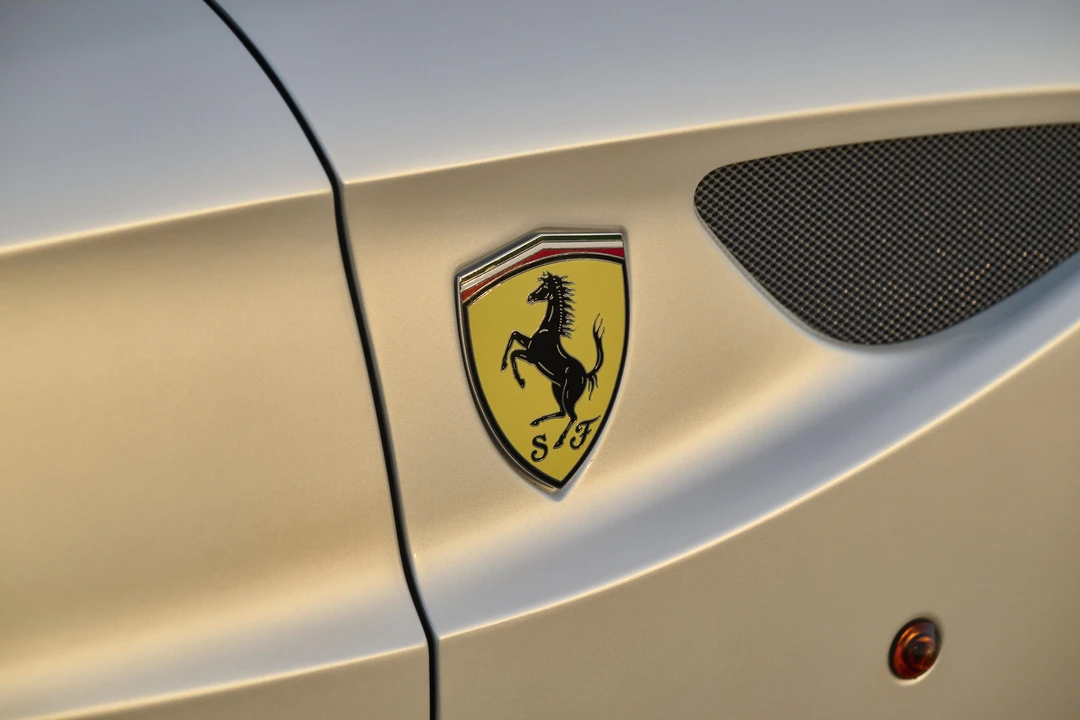 2016 Ferrari FF - Image 12 of 31