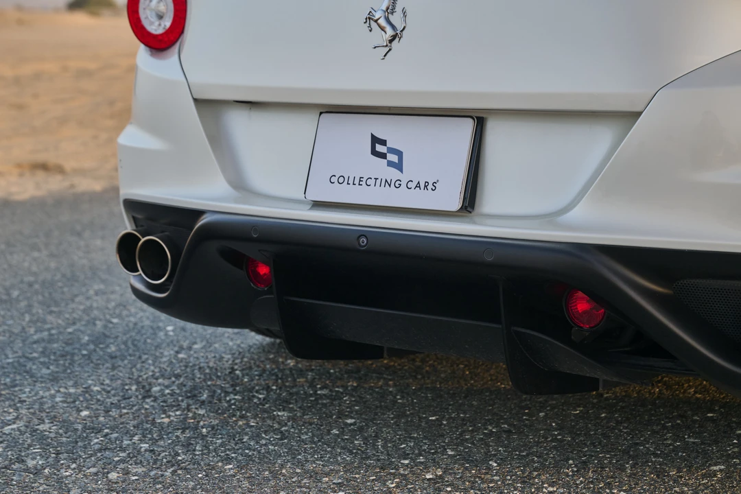 2016 Ferrari FF - Image 19 of 31
