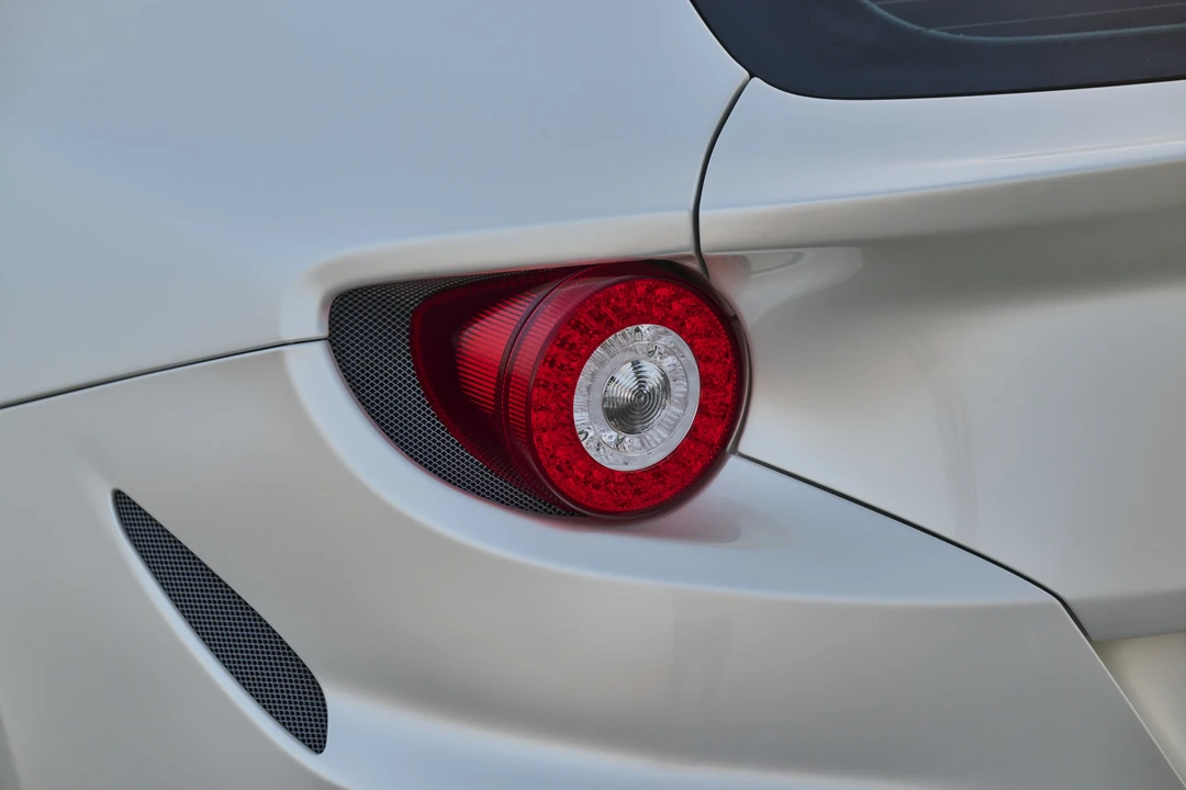 2016 Ferrari FF - Image 20 of 31