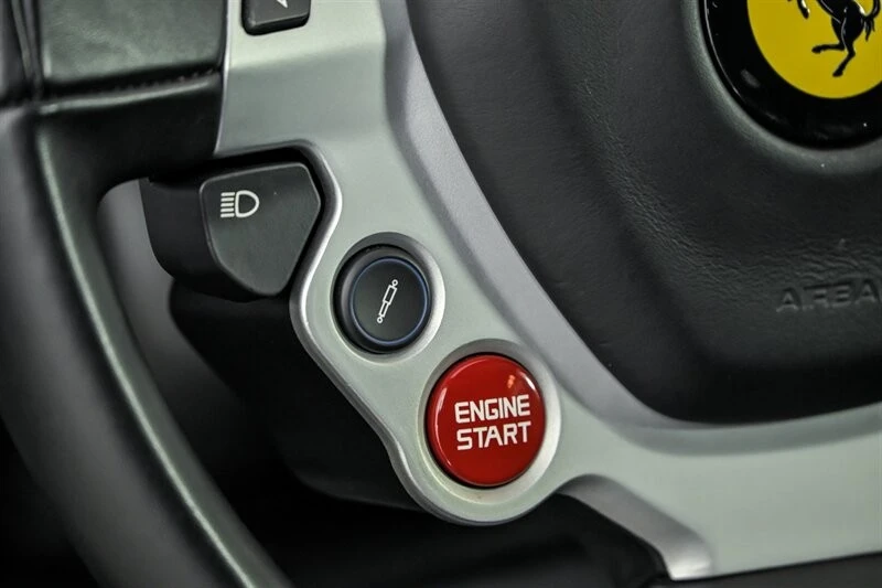 2016 Ferrari FF - Image 21 of 31