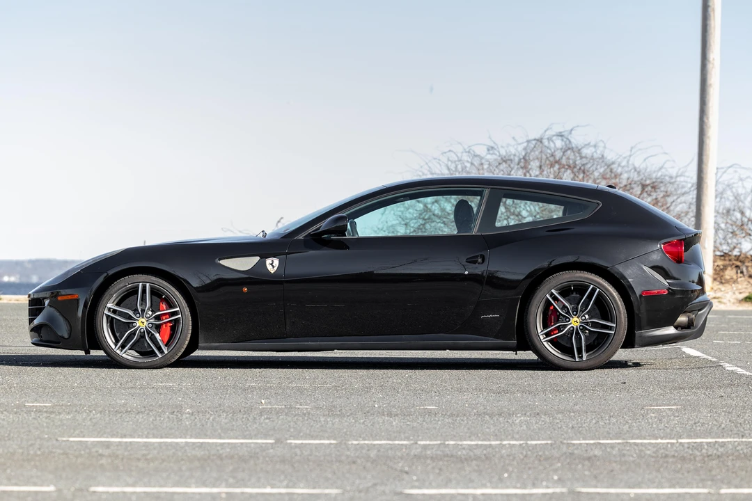 2016 Ferrari FF - Image 7 of 31