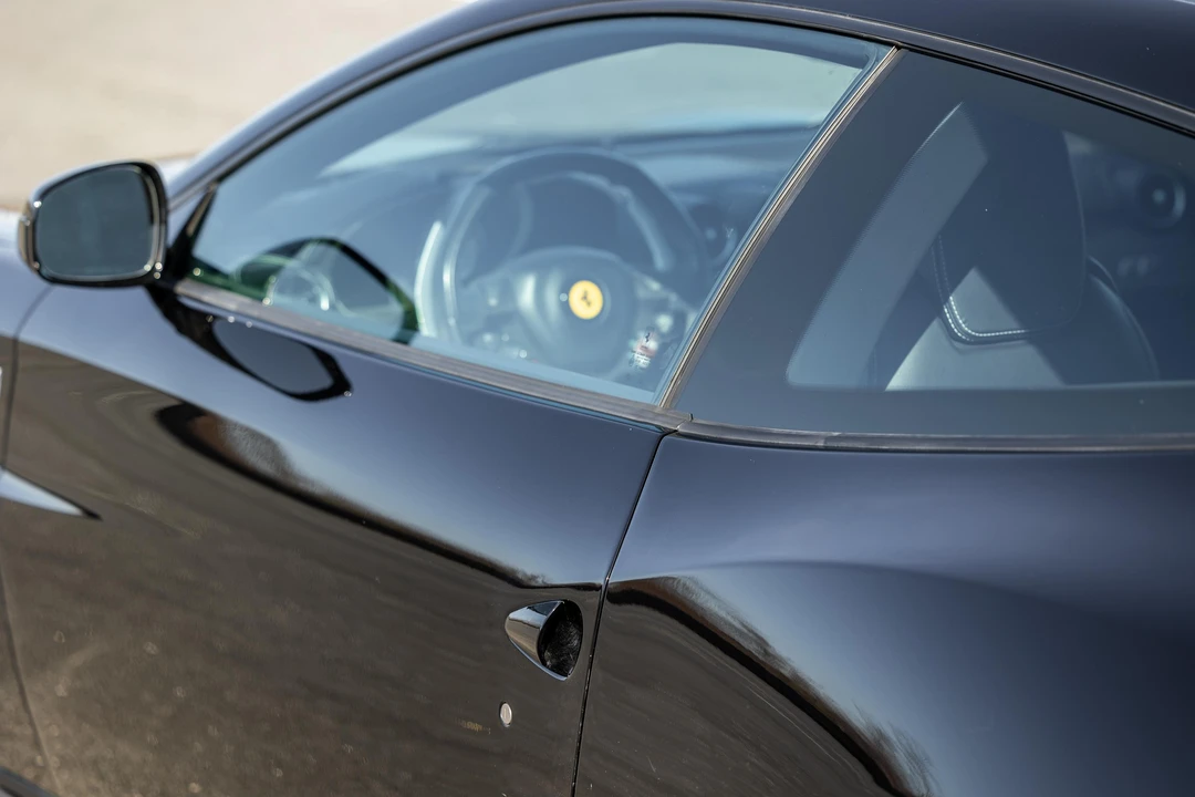 2016 Ferrari FF - Image 18 of 31