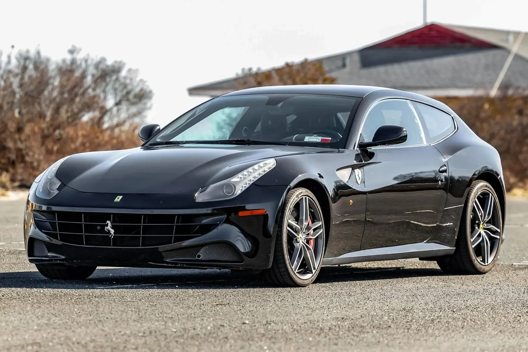 2016 Ferrari FF - Image 2 of 6