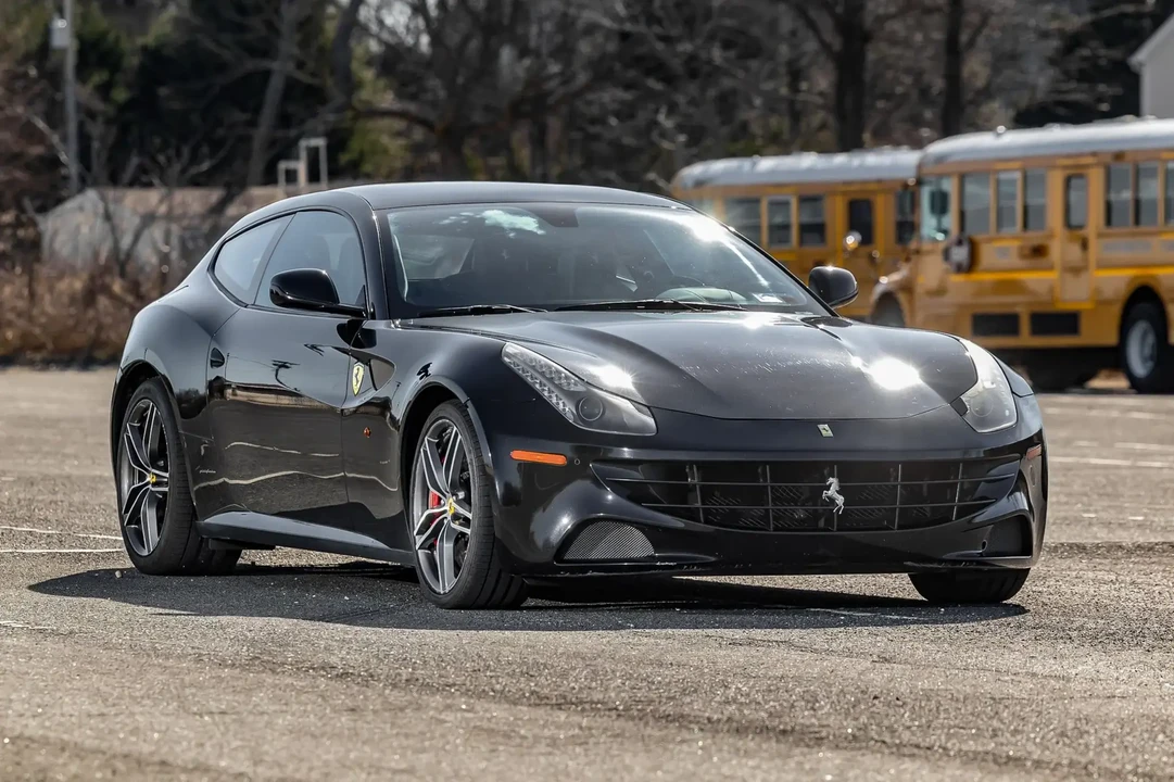 2016 Ferrari FF - Image 3 of 6