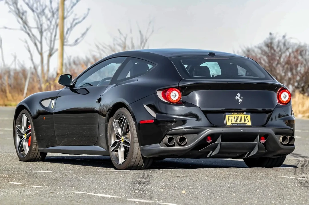 2016 Ferrari FF - Image 4 of 6