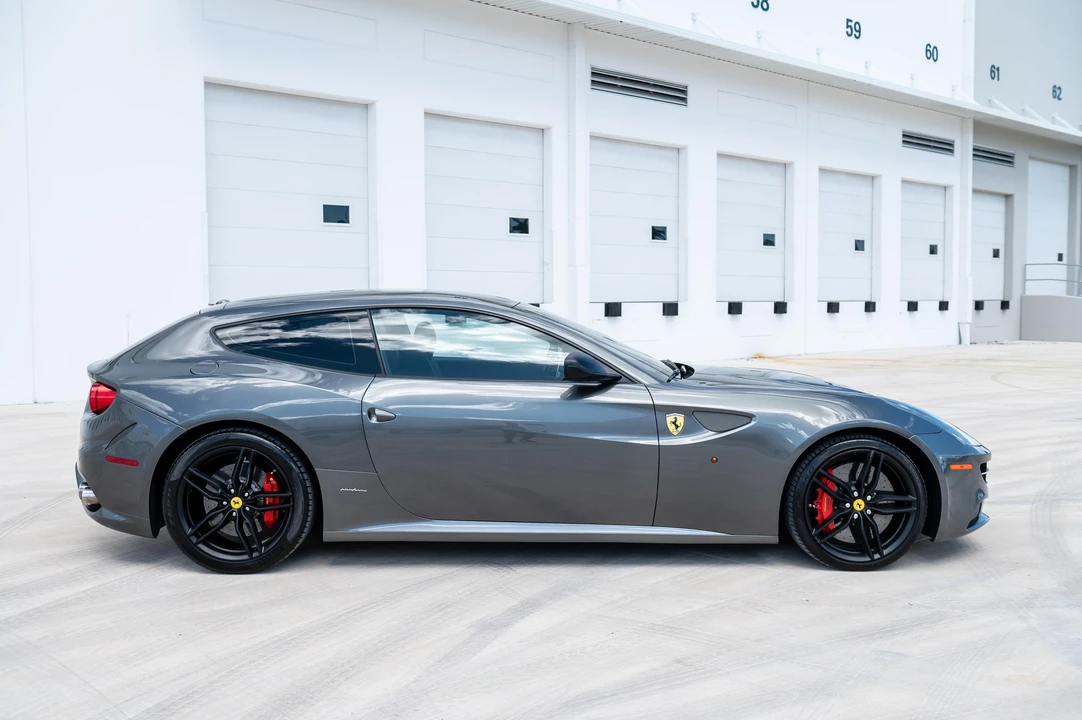 2016 Ferrari FF - Image 10 of 31