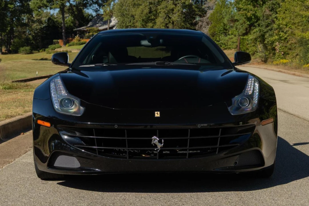 2016 Ferrari FF - Image 2 of 31