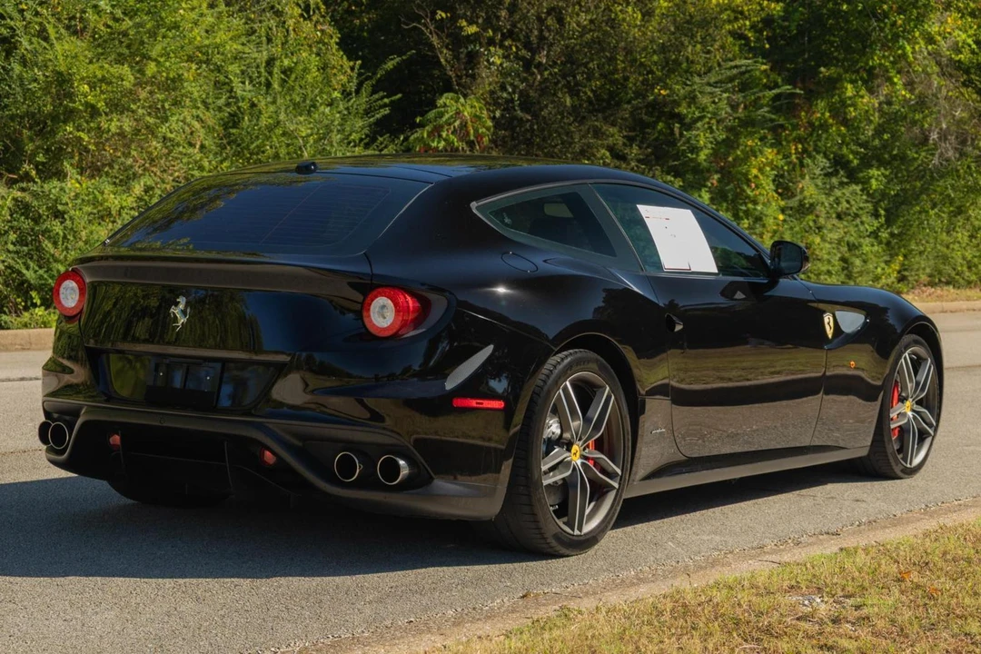 2016 Ferrari FF - Image 4 of 31