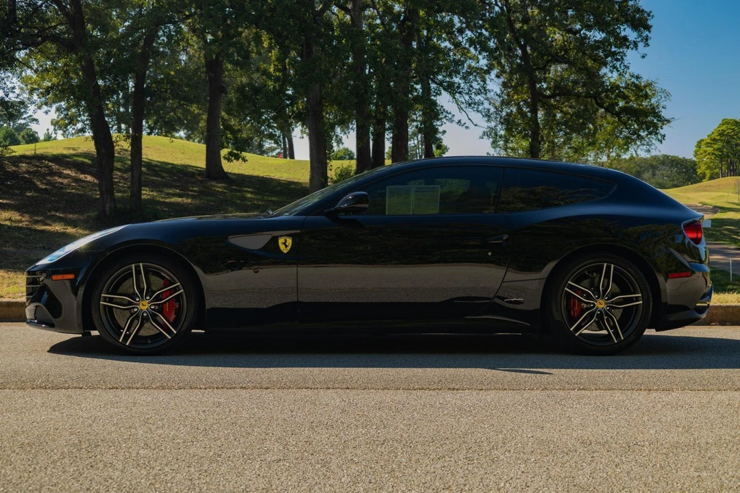 2016 Ferrari FF - Image 3 of 31