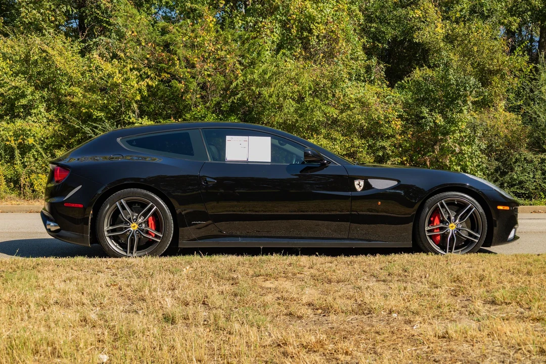 2016 Ferrari FF - Image 12 of 31