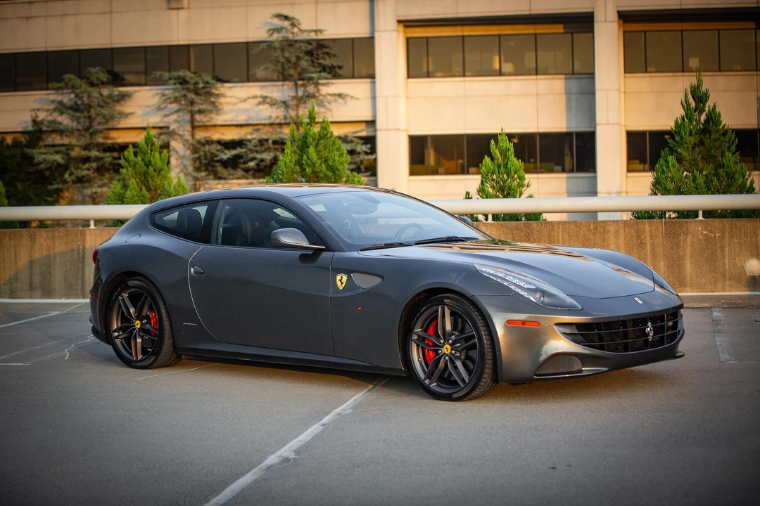 2016 Ferrari FF - Image 17 of 31