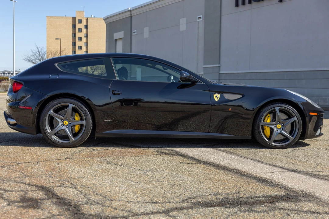 2016 Ferrari FF - Image 8 of 31