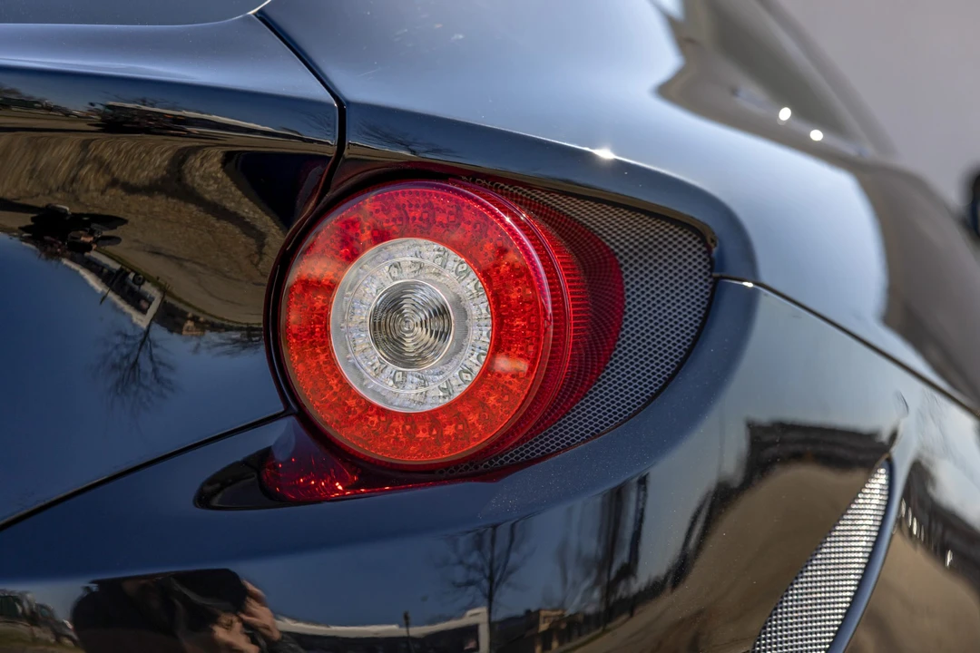 2016 Ferrari FF - Image 24 of 31