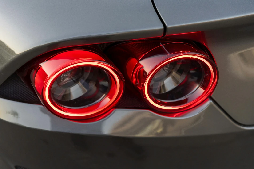 2016 Ferrari GTC4Lusso - Image 19 of 21