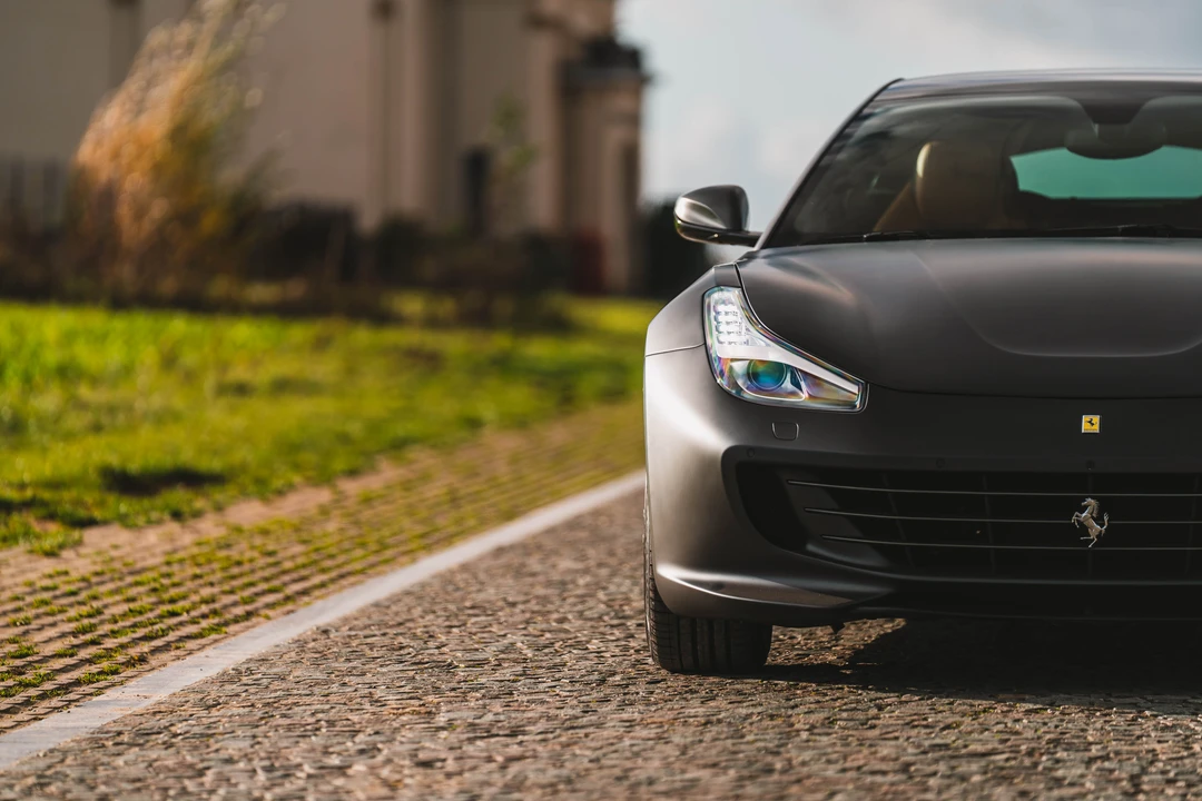 2016 Ferrari GTC4Lusso - Image 22 of 31