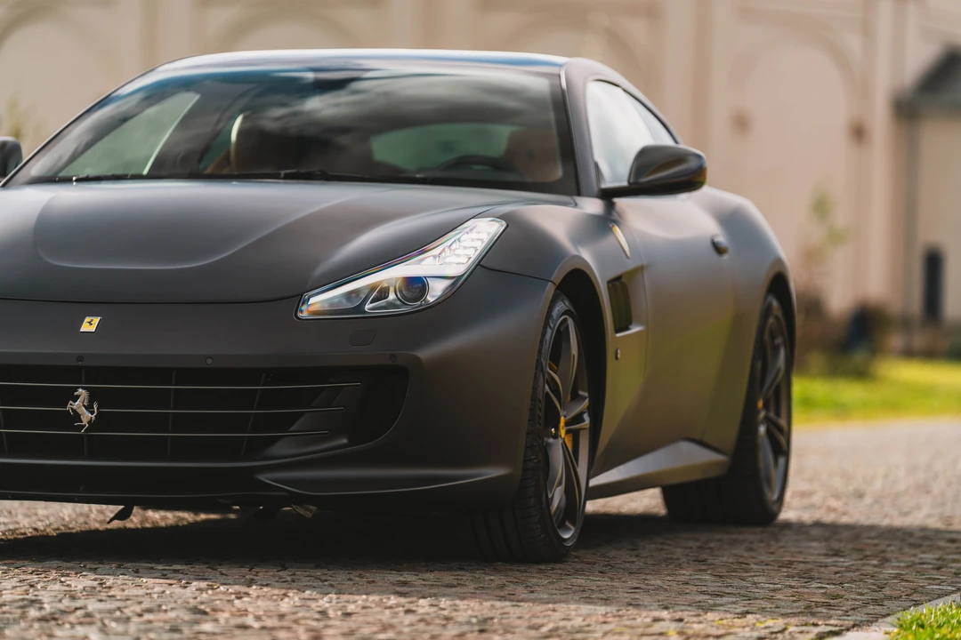 2016 Ferrari GTC4Lusso - Image 24 of 31