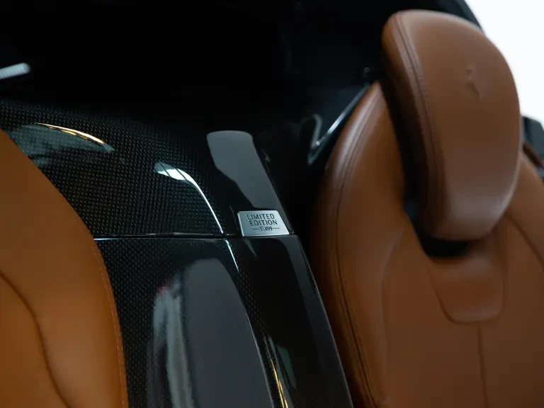 2016 Ferrari LaFerrari - Image 17 of 31