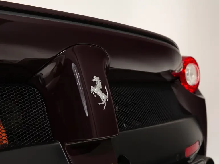 2016 Ferrari LaFerrari - Image 27 of 31
