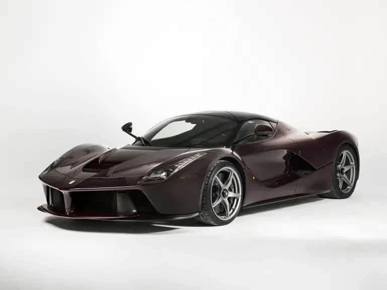 2016 Ferrari LaFerrari - Image 2 of 31