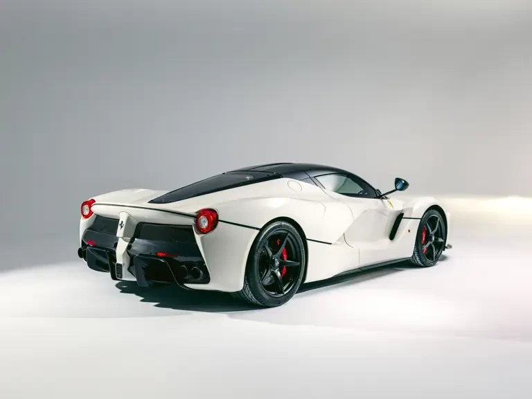 2016 Ferrari LaFerrari - Image 3 of 31