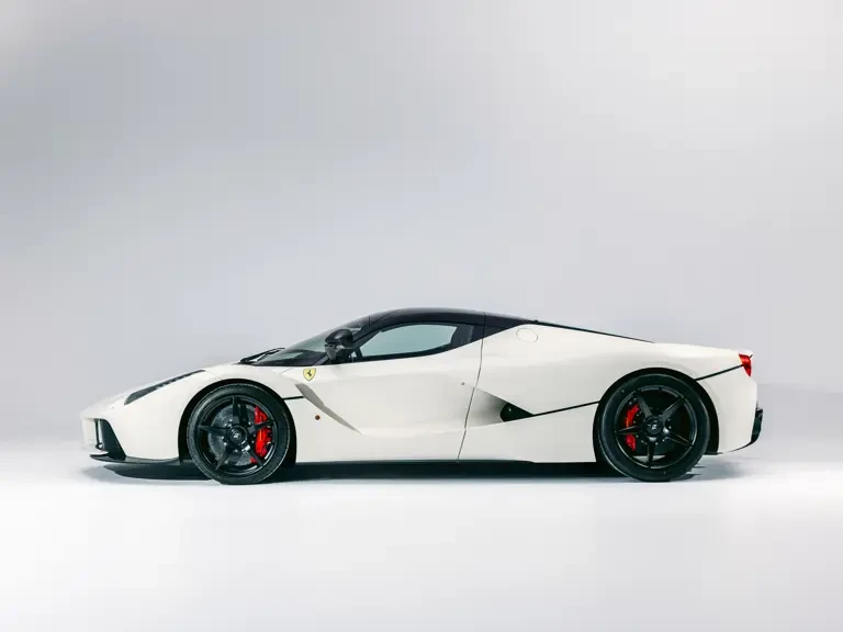 2016 Ferrari LaFerrari - Image 6 of 31