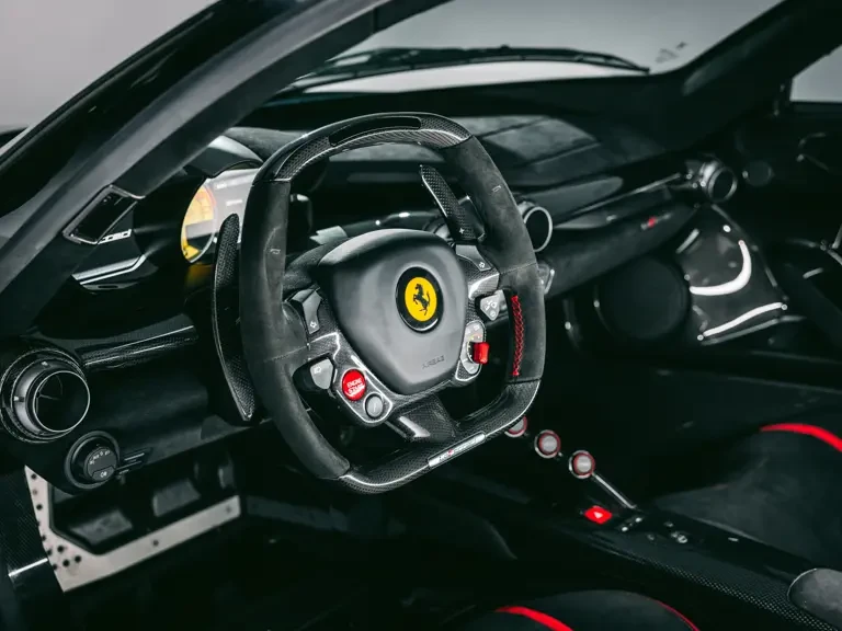 2016 Ferrari LaFerrari - Image 10 of 31