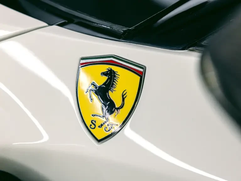 2016 Ferrari LaFerrari - Image 25 of 31