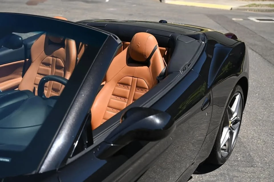 2016 Ferrari California T - Image 6 of 19