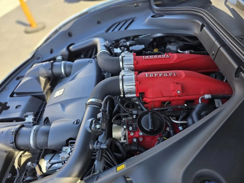 2016 Ferrari California T - Image 12 of 12