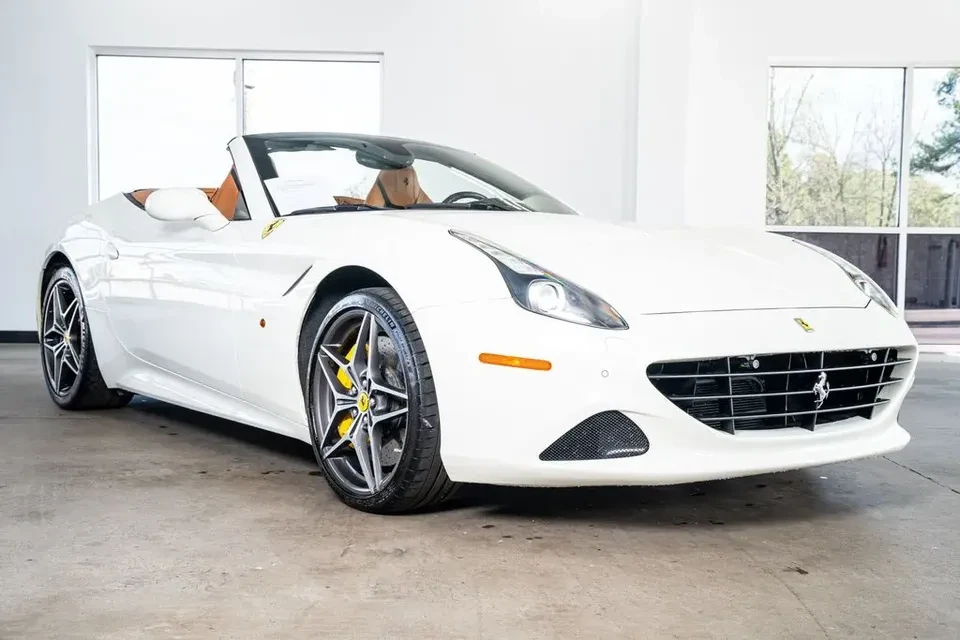 2016 Ferrari California T - Image 3 of 13