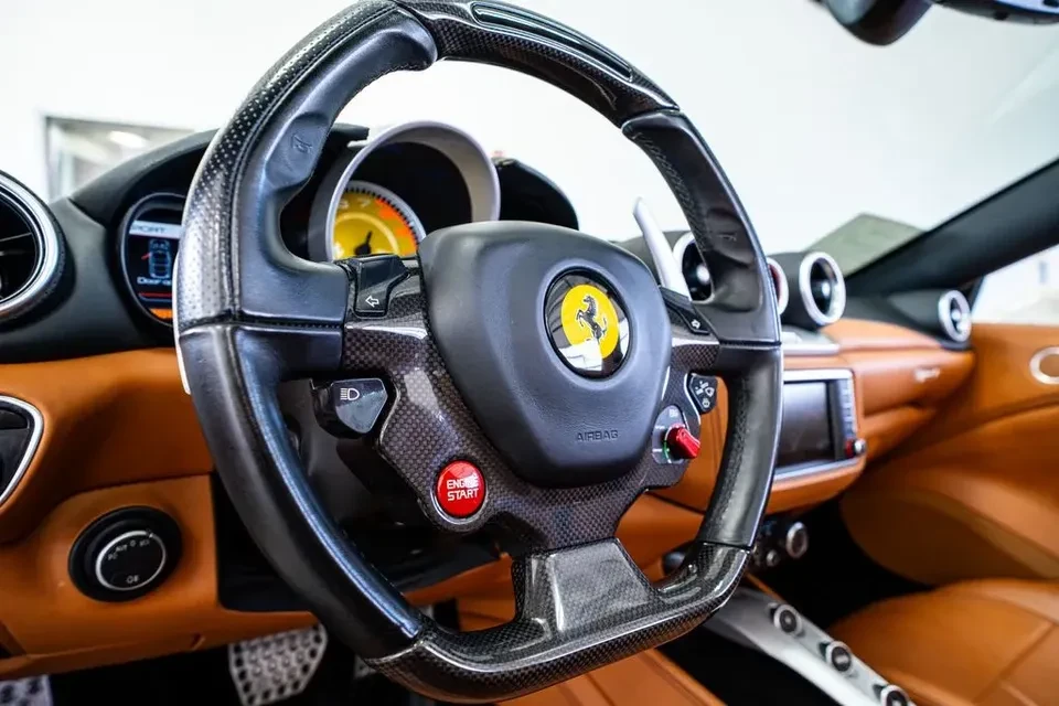 2016 Ferrari California T - Image 8 of 13