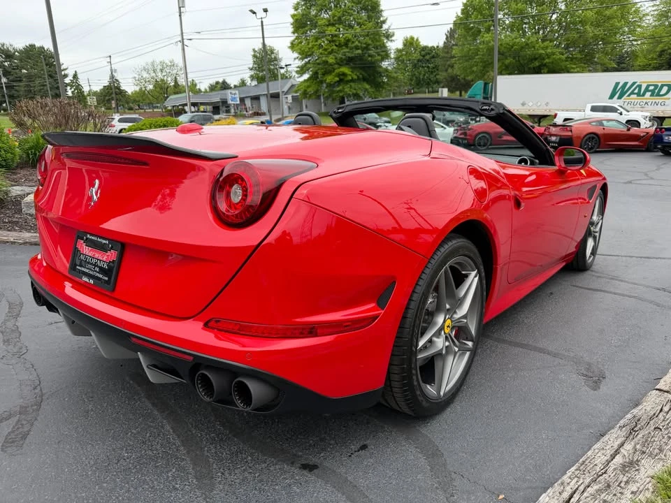 2016 Ferrari California T - Image 10 of 20