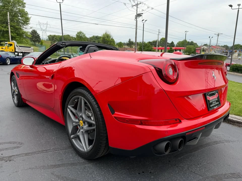 2016 Ferrari California T - Image 13 of 20