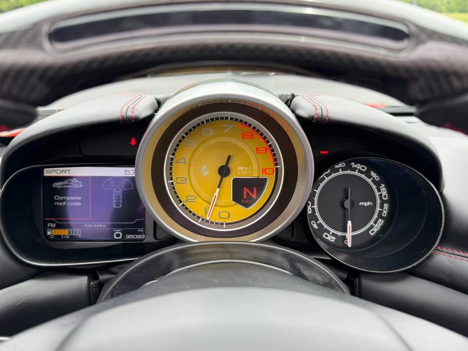 2016 Ferrari California T - Image 20 of 20
