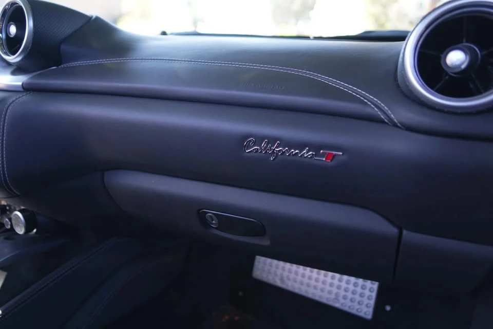 2016 Ferrari California T - Image 12 of 14