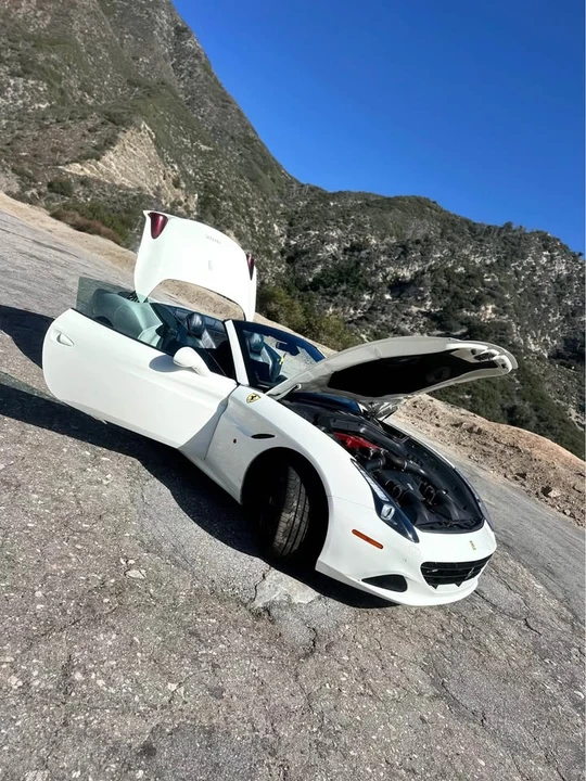 2016 Ferrari California T - Image 11 of 19