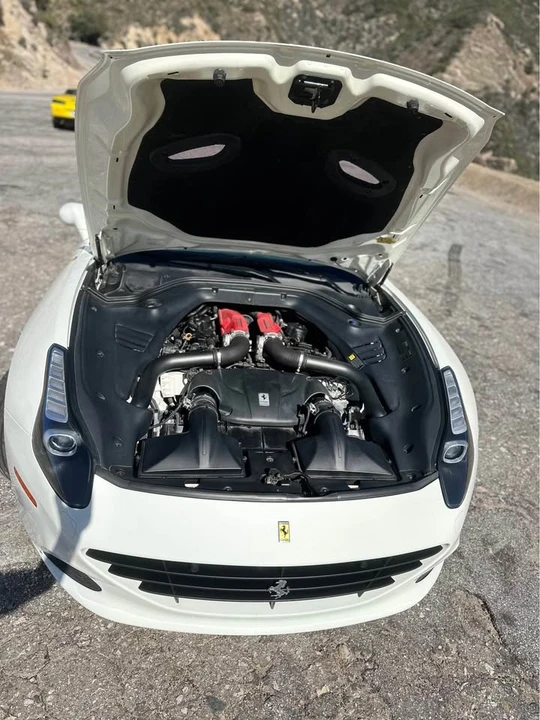 2016 Ferrari California T - Image 10 of 19