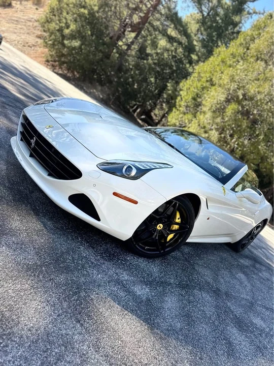 2016 Ferrari California T - Image 4 of 19
