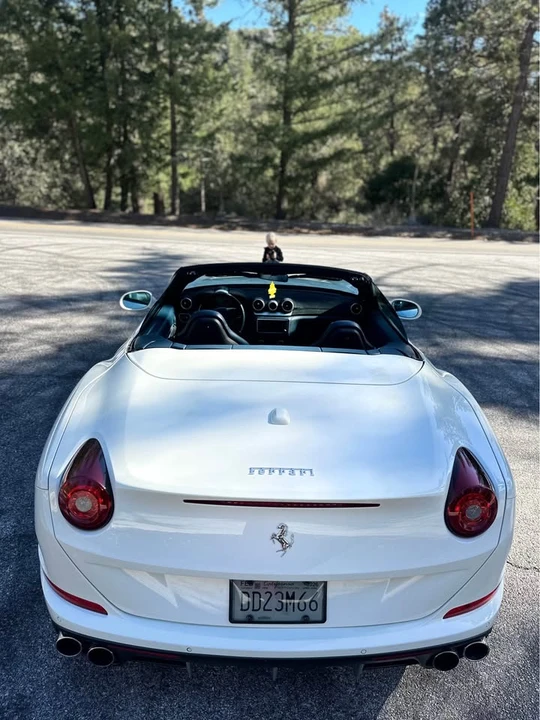 2016 Ferrari California T - Image 3 of 19